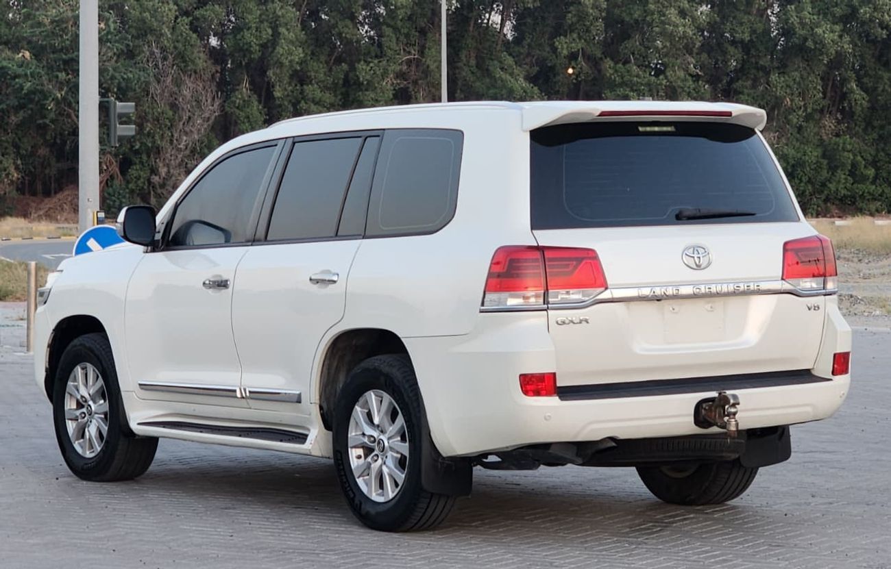 Toyota Land Cruiser GXR .DIESEL FULL OPTION