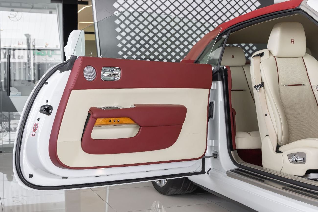 رولز رويس داون Rolls-Royce Dawn 2017 | Fully Loaded | GCC Specs | Mint Condition | "WARRANTY AVAILABLE"