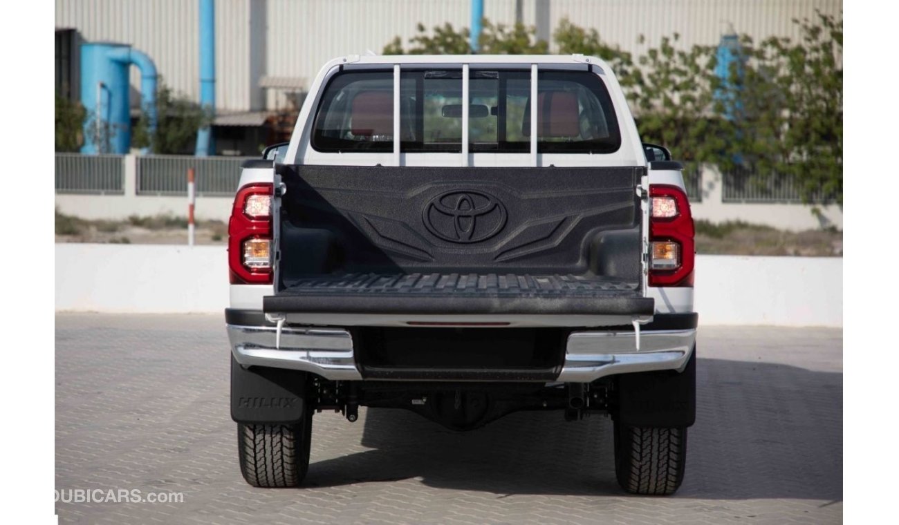 Toyota Hilux 2024 Toyota Hilux 2.7L GLXS-G DC WB 4X4 - Platinum White Pearl inside Maroon