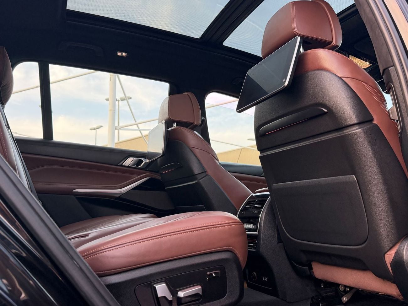 بي أم دبليو X7 40i PURE EXCELLENCE بي ام  X7 40i 2020 XDrive and Visual