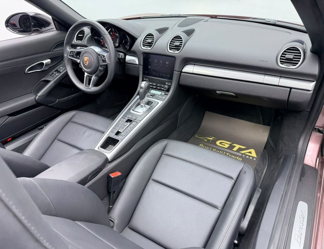 Porsche 718 Boxster STANDARD 2025 Porsche 718 Boxster, Porsche Warranty+Full Service History, GCC Specs.