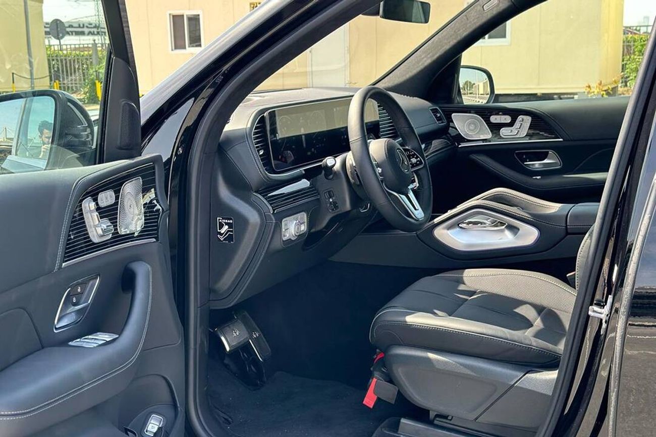 Mercedes-Benz GLS 600 GLS 600 Ultra Luxurious , 4MATIC, V8 4.0L, New 0Km, With 3 Years or 100,000 Km WARRANTY