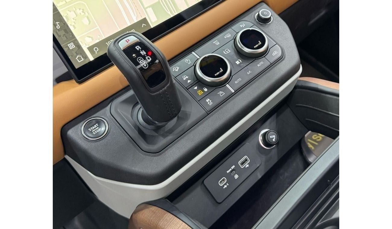 لاند روفر ديفندر P400 110 HSE 3.0L (5 Seater) 2024 Land Rover Defender P400 110 HSE, 2028 Land Rover Warranty + Servi