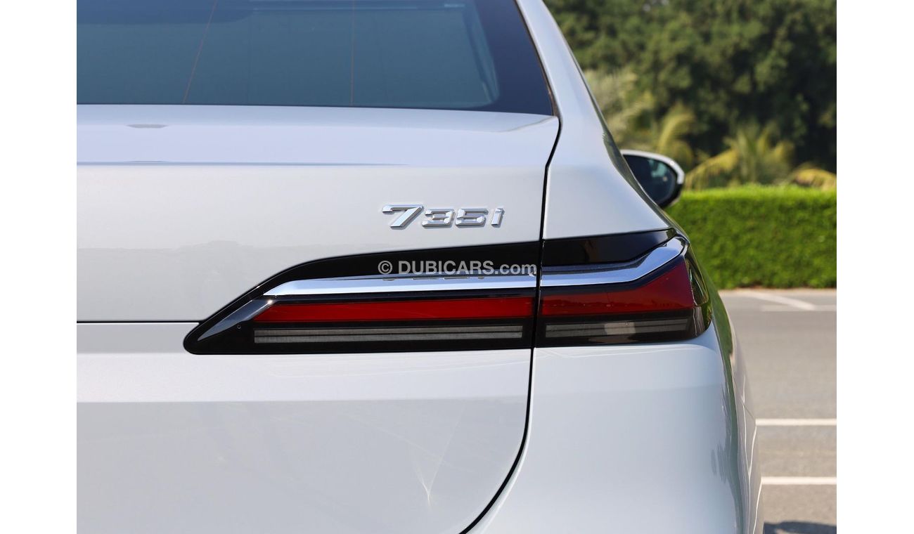 BMW 735 i SERIES-7 | M-PACKAGE | 5 Years Warranty and Service up to 100,000KM | GCC