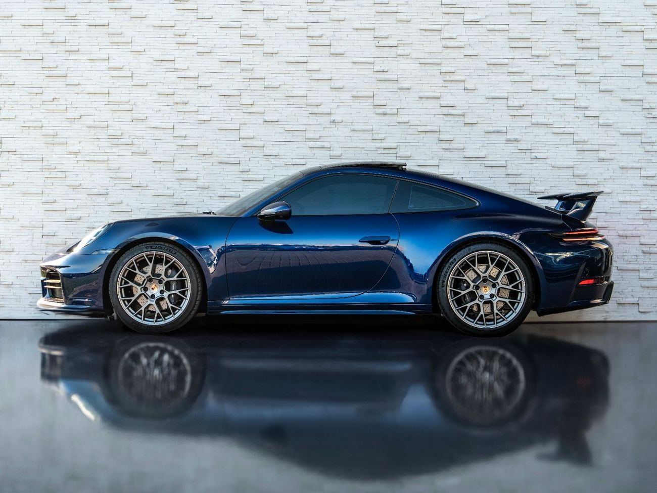 بورش 911 Carrera 3.0L (444 HP) Coupe