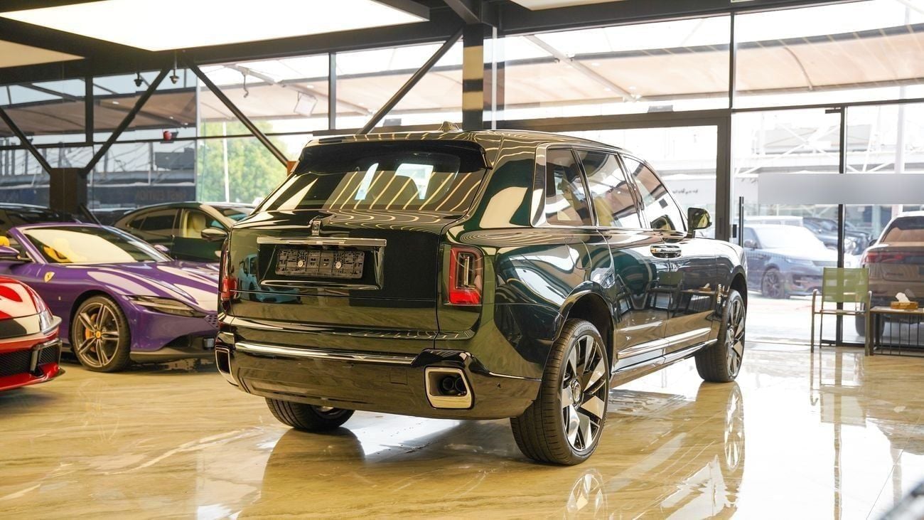 Rolls-Royce Cullinan Rolls Royce Cullinan - Silver Badge - 2026