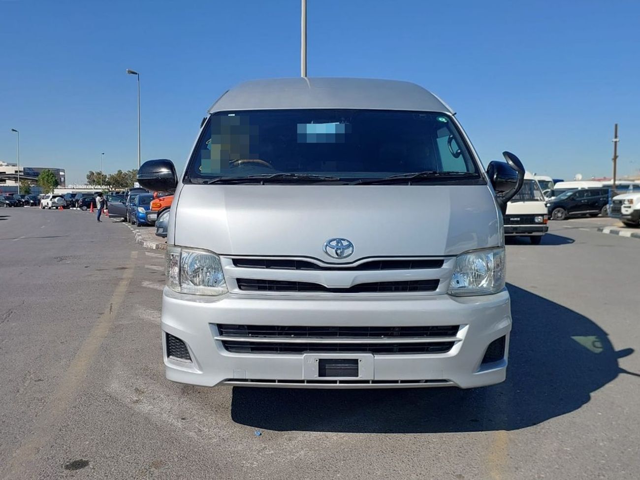 Toyota Hiace TOYOTA HIACE VAN RHD 2011 MODEL 3.0 L DIESEL AUTOMATIC(PM010795)