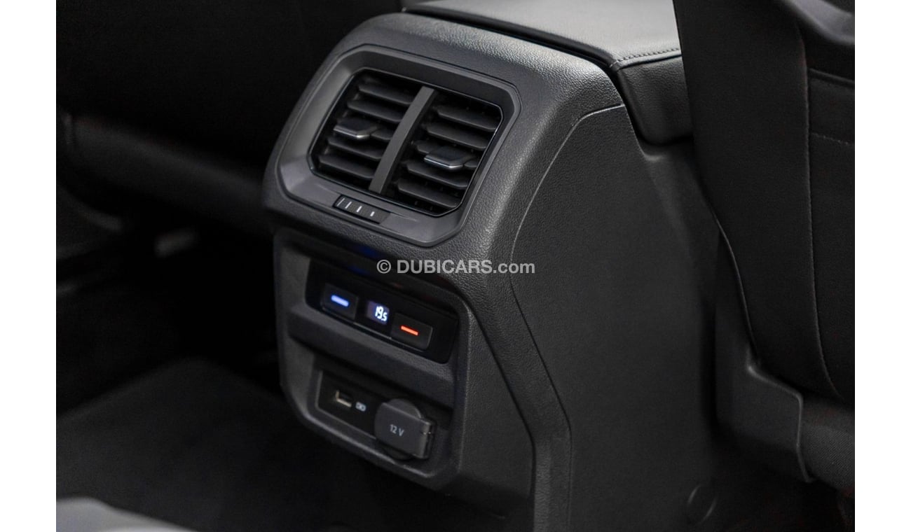 Volkswagen Tiguan 2019 Volkswagen Tiguan R-Line / Full Service History