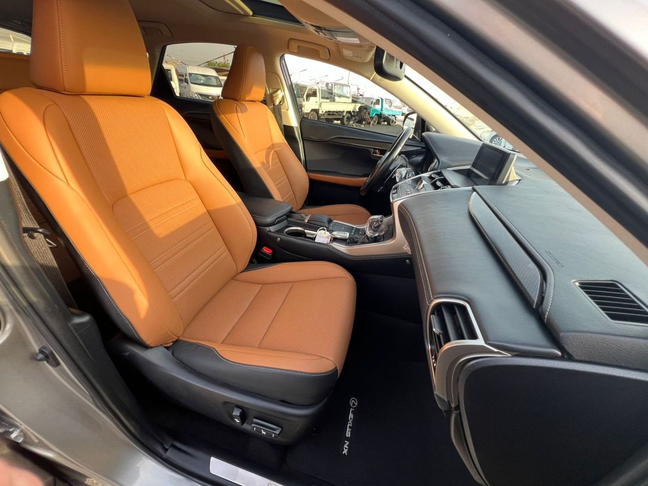 لكزس NX 300 2021 LEXUS NX 300 -2.0 L - V4 - Sunroof - Push Start - Leather & Electric Seats - Trunk Automatic -