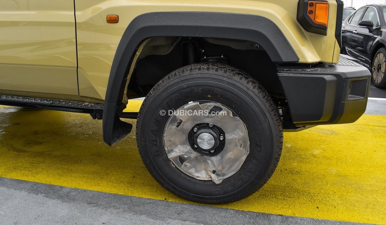 تويوتا لاند كروزر 70 4.0L V6 Petrol M/T