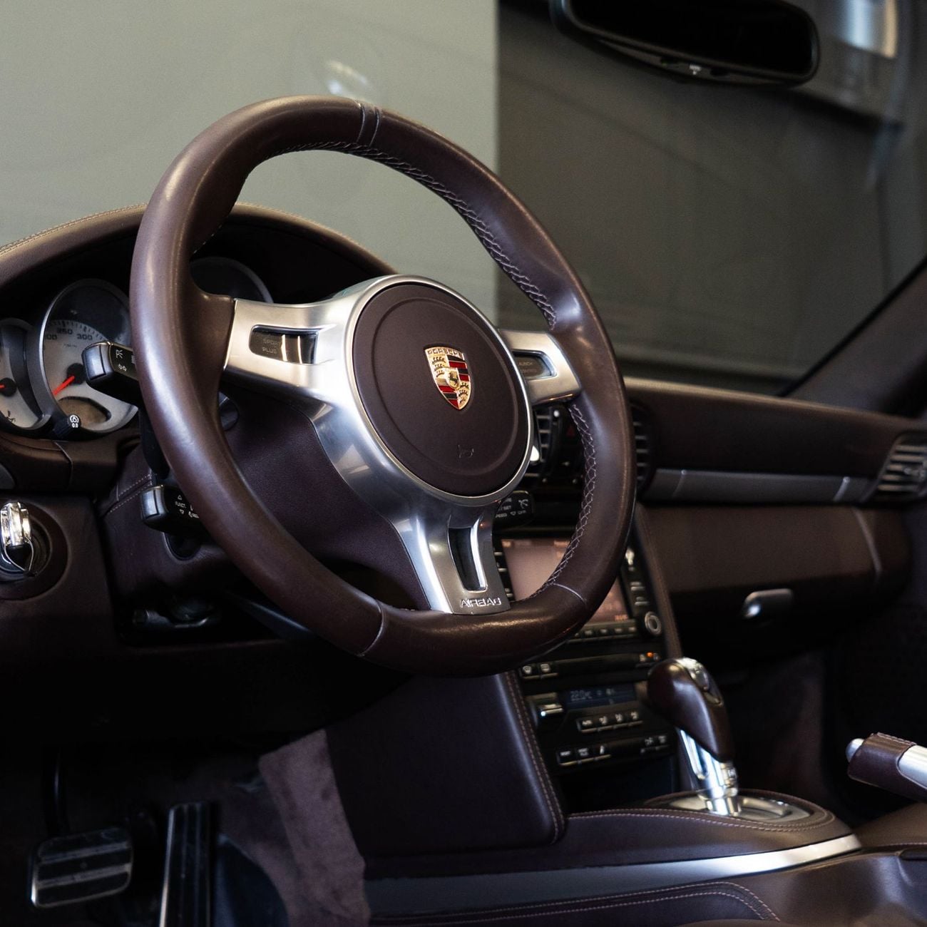 Porsche 911 299,950 AED • Porsche 911 Turbo • 1 Year Warranty • Full Agency Service History