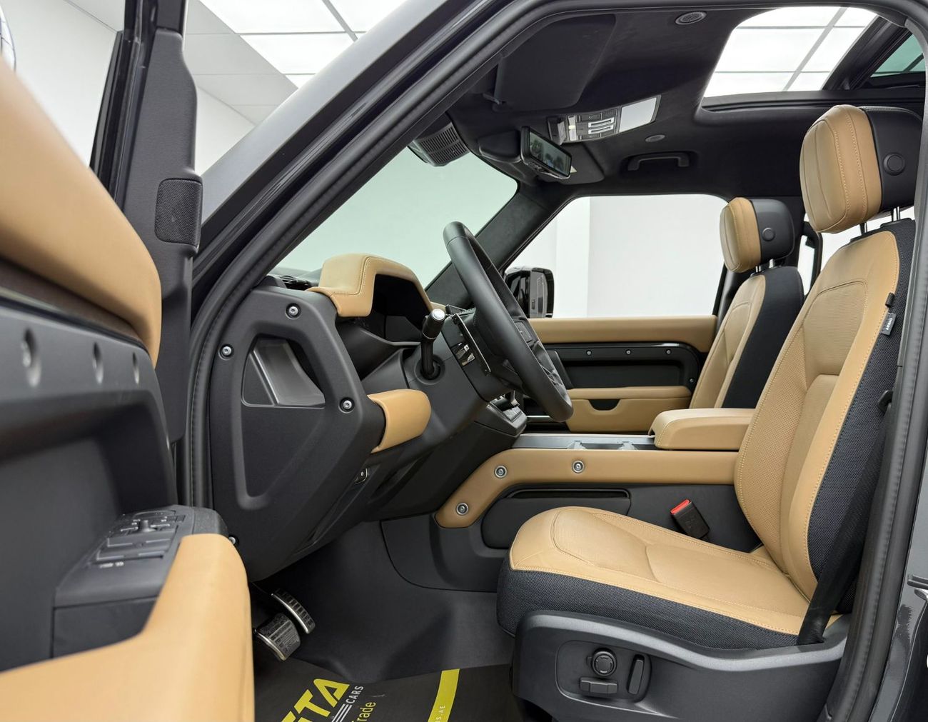 Land Rover Defender 110 X P525 5.0L 2025 Land Rover Defender 110 525 Carpathian Edition, 5 Years LR Warranty + Service P