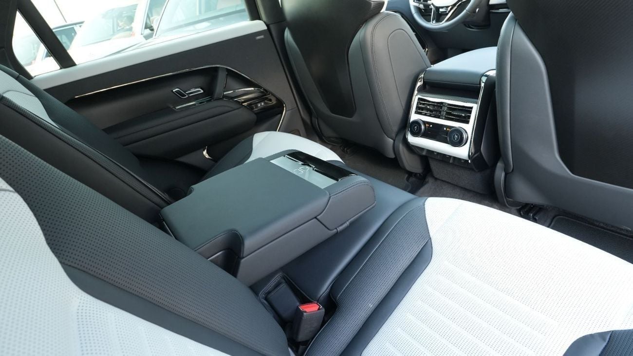 Land Rover Range Rover Sport SV Edition Two P635 4.4L SV Edition One P635 4.4L 2024 MY EXPORT PRICE