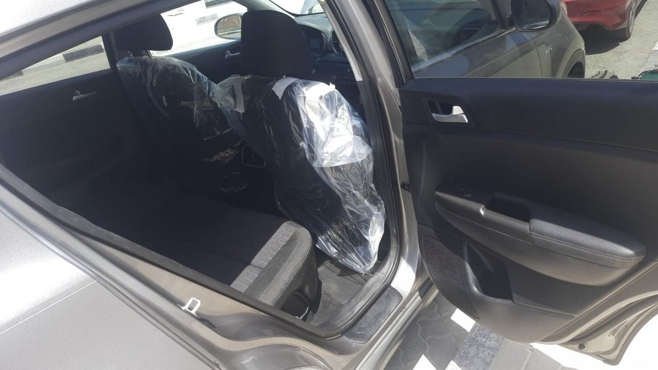 كيا سبورتيج EX اعلى