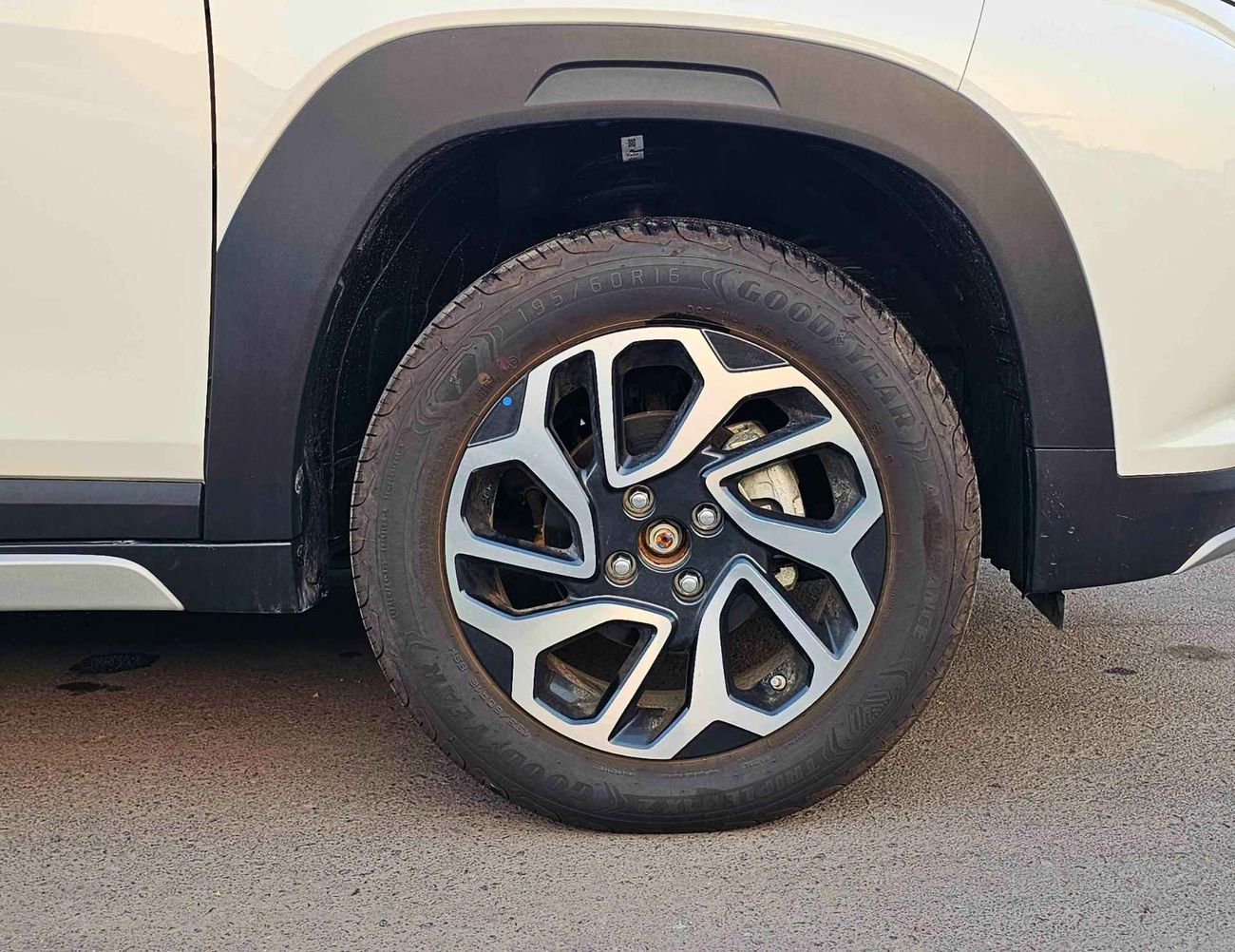 سوزوكي فرونكس GLX / EURO 5 HYBRID / 1.5L V4 / HEADUP DISPLAY / 360* CAMERAS / " 9" DISPLAY AUDIO (CODE # GLX)