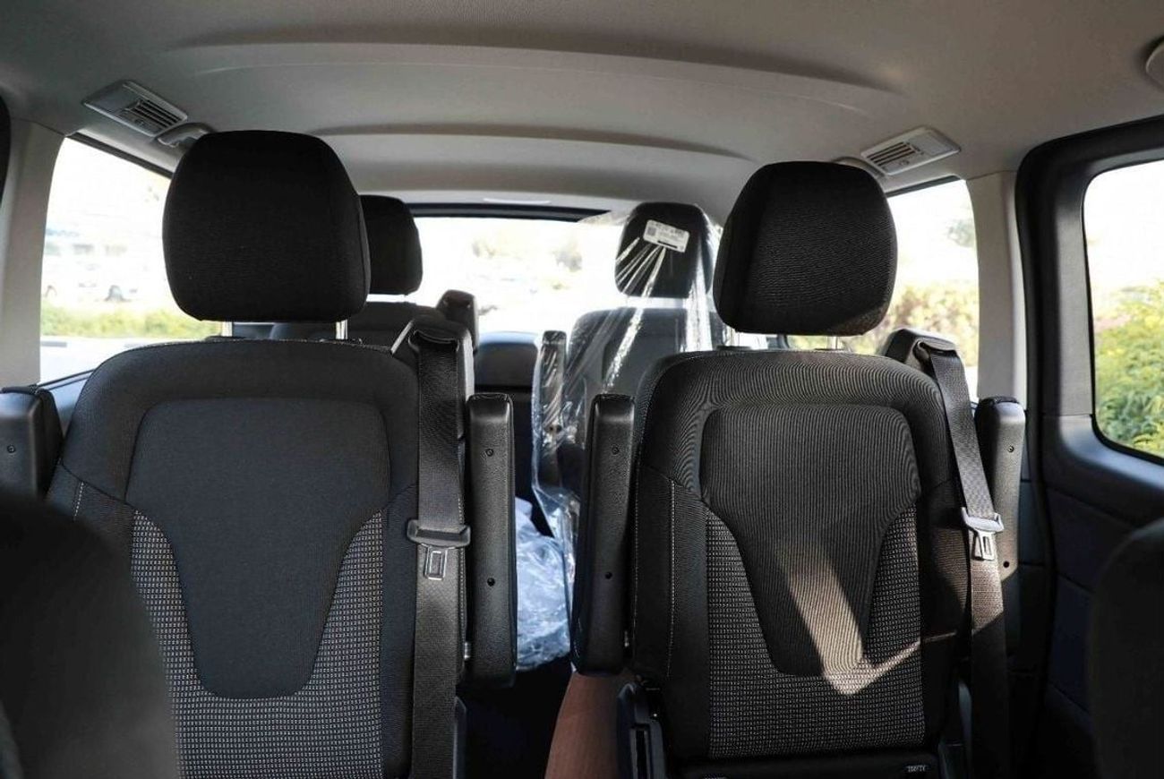 مرسيدس بنز V 300 2025 MERCEDES BENZ V300 EXTRA LONG 2.0 - BLACK inside BLACK | Export Only