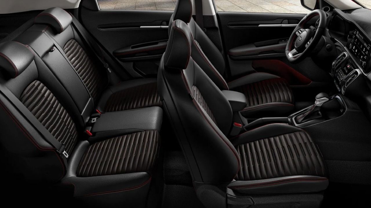 Kia Sonet interior - Seats