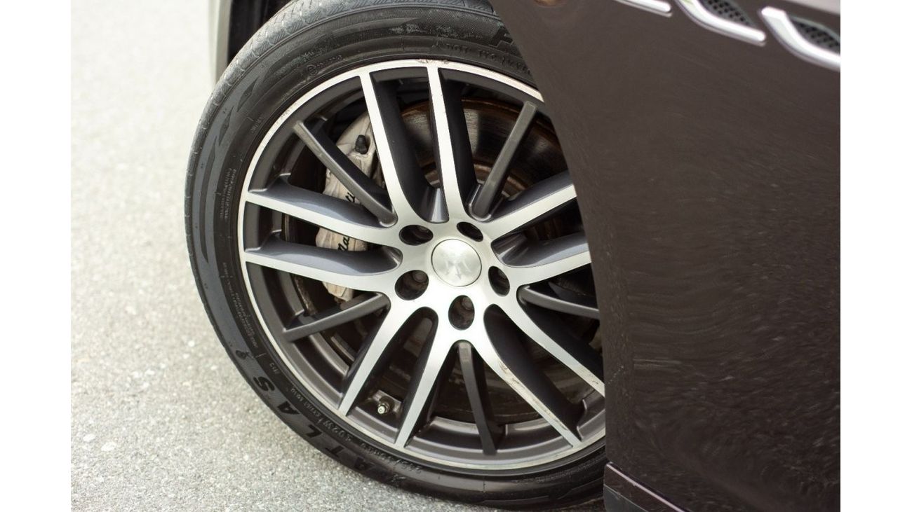 مازيراتي جيبلي USA 3.0 EXCELLENT CONDITION