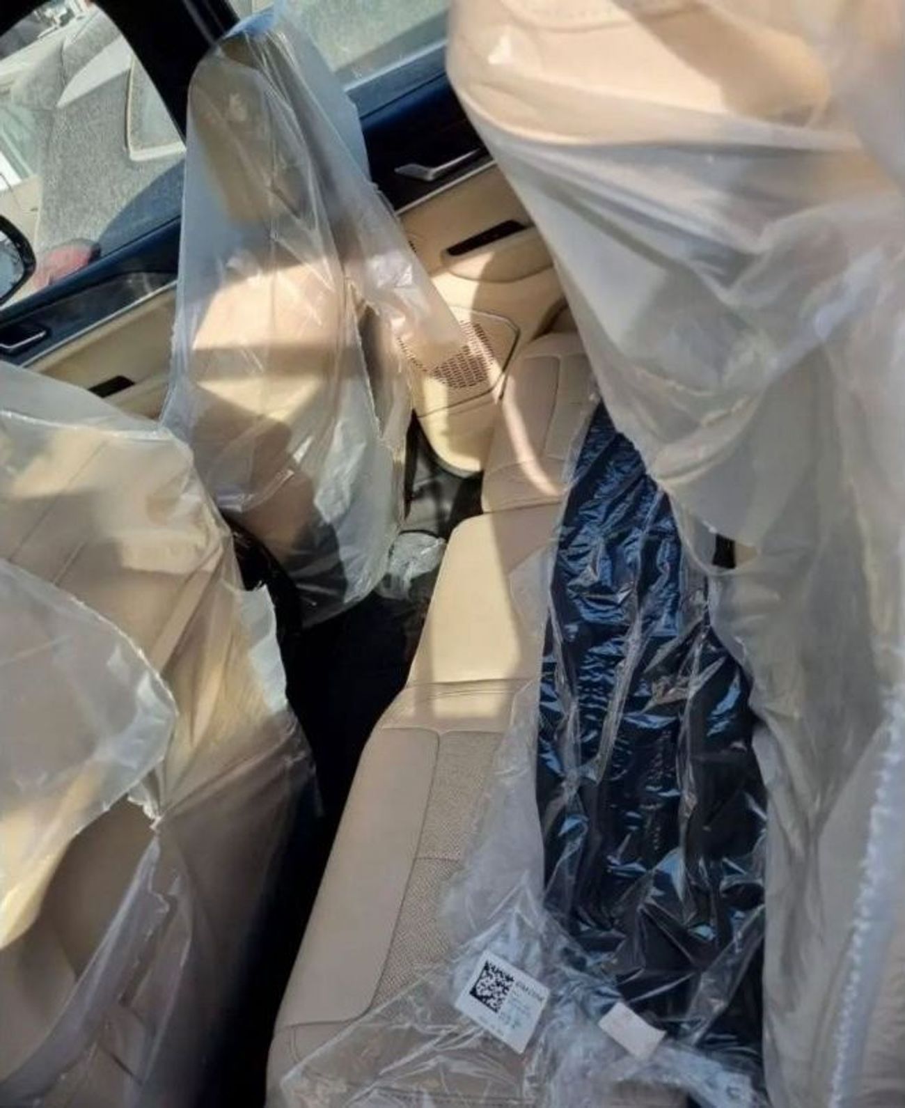 Jeep Cherokee 2023 Jeep Cherokee 3.6L 4X4 Petrol 6Cyl Automatic 8 shifts  Zero KM