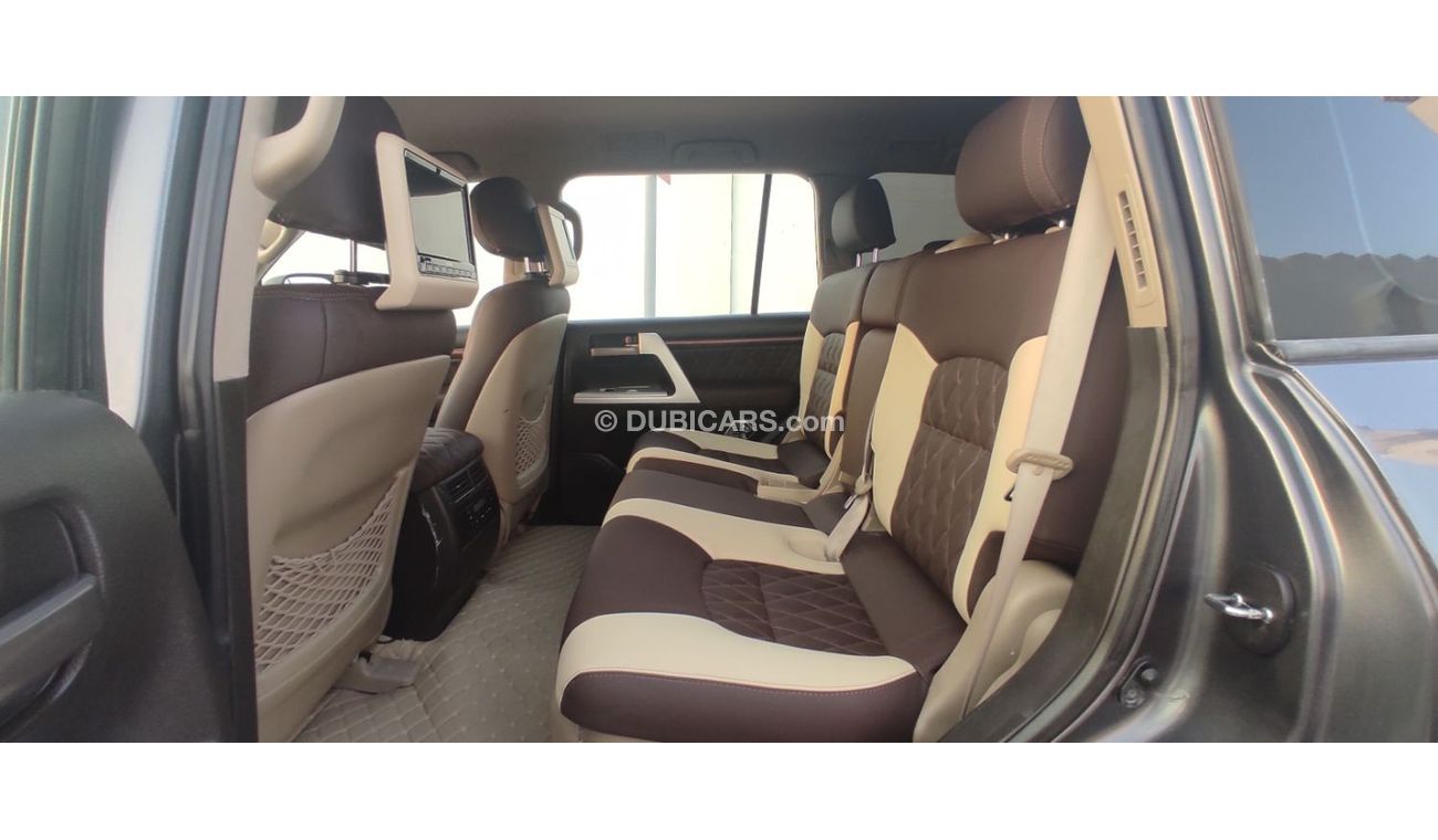 تويوتا لاند كروزر