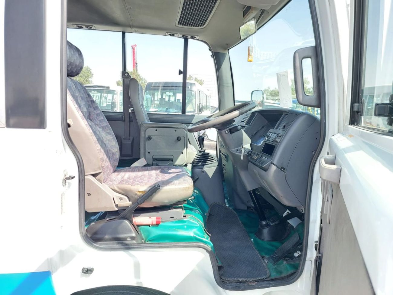 نيسان سيفيليان (RAMADAN OFFER) NISSAN CIVILIAN BUS RHD 2001 MODEL 4.2 L DIESEL MANUAL(PM01006)