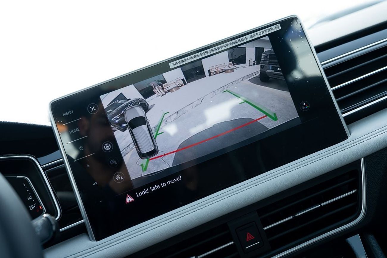 فولكس واجن تيجوان 300TSI Outstanding 1.5L 2025