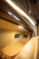 Toyota Granvia PREMIUM