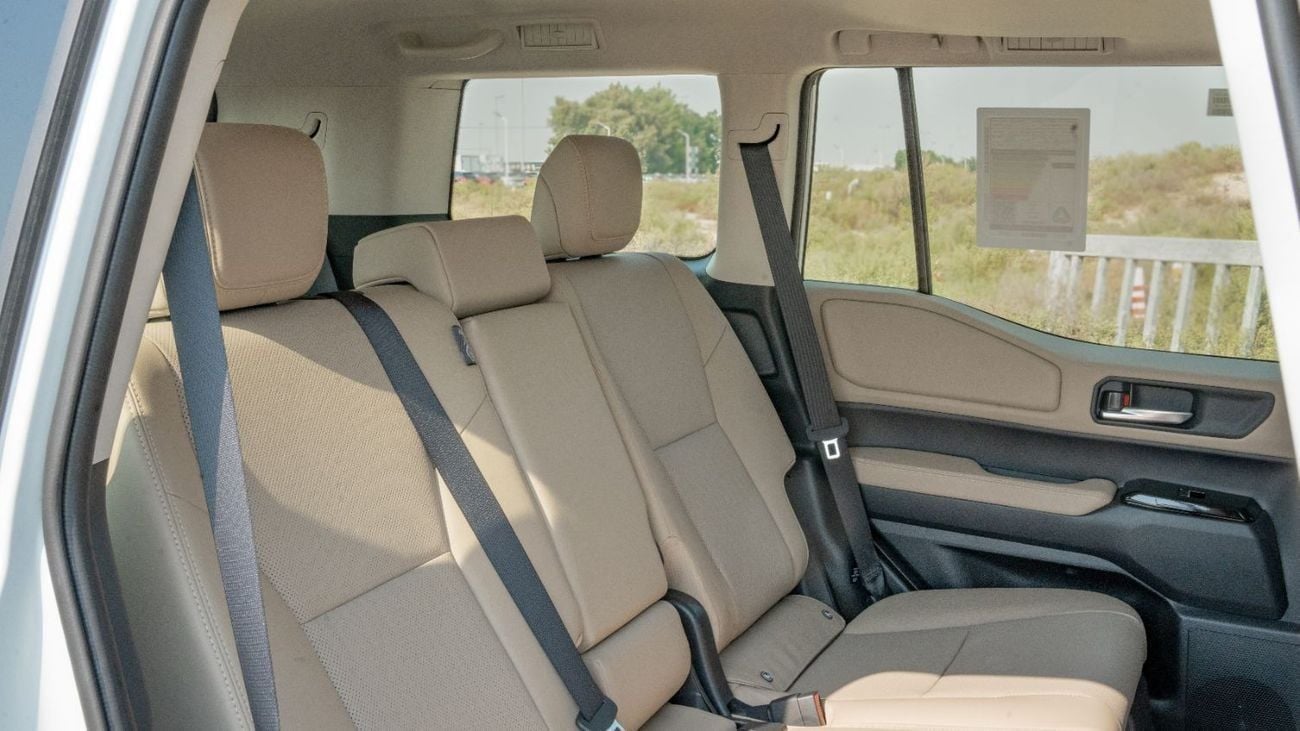 Toyota Prado 2026 Toyota Land Cruiser Prado 2.8L AT Diesel (White-Beige)