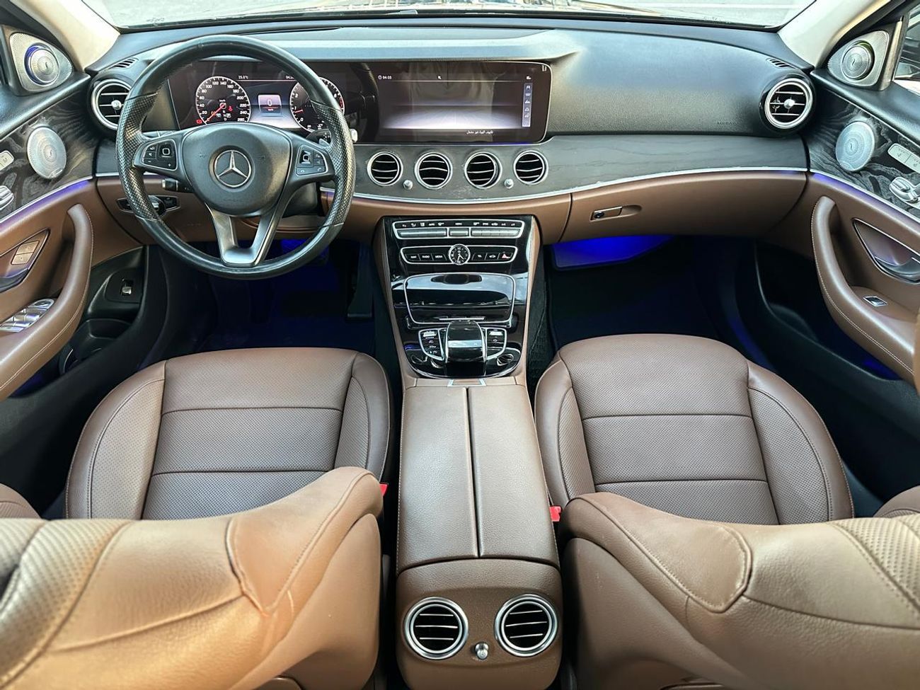 مرسيدس بنز E300 Mercedes E300