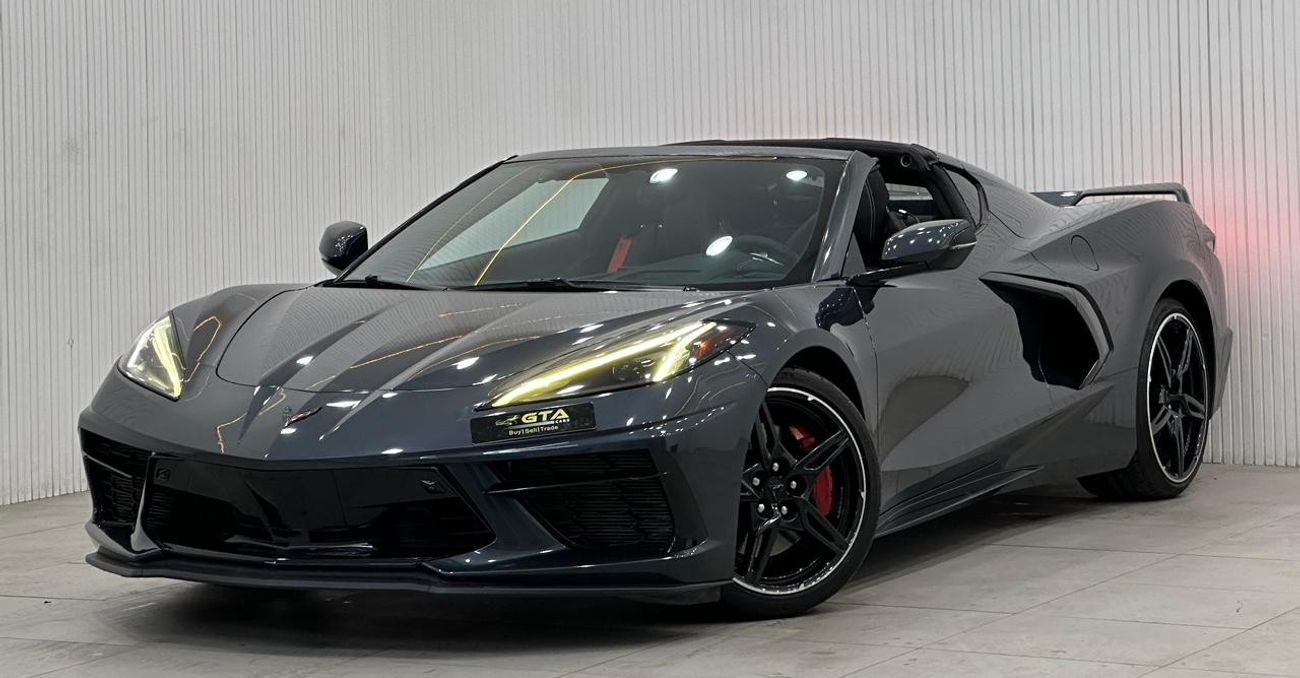 Chevrolet Corvette 2LT 2020 Chevrolet Corvette C8 Stingray, Warranty, Service History, Canadian Spec (Clean Title)