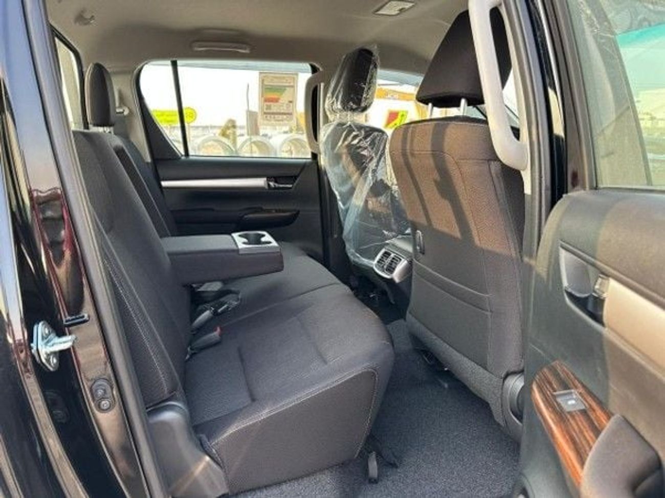 Toyota Hilux 2026 Toyota Hilux SR5 Double Cab Pickup 4.0L V6 Petrol A/T 4x4 Export Only