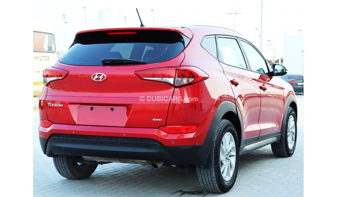 هيونداي توسون SE هيونداي توسان 2018 فور ويل 4X4 خليجي  بحالة ممتازة