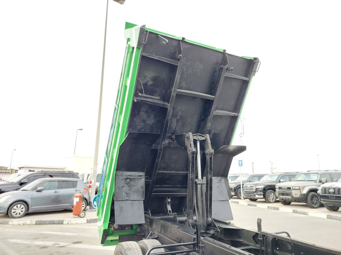 Isuzu Juston ISUZU JUSTON DUMPER TRUCK RHD 1997 MODEL 8.2 L DIESEL MANUAL(PM00333)