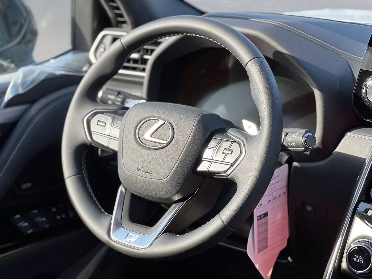 Lexus LX600 F SPORT F-SPORT 3.5L PTR A/T // 2025 // FULL OPTION WITH RADAR , 360 CAMERA , HEAD UP DESPALY // SPE