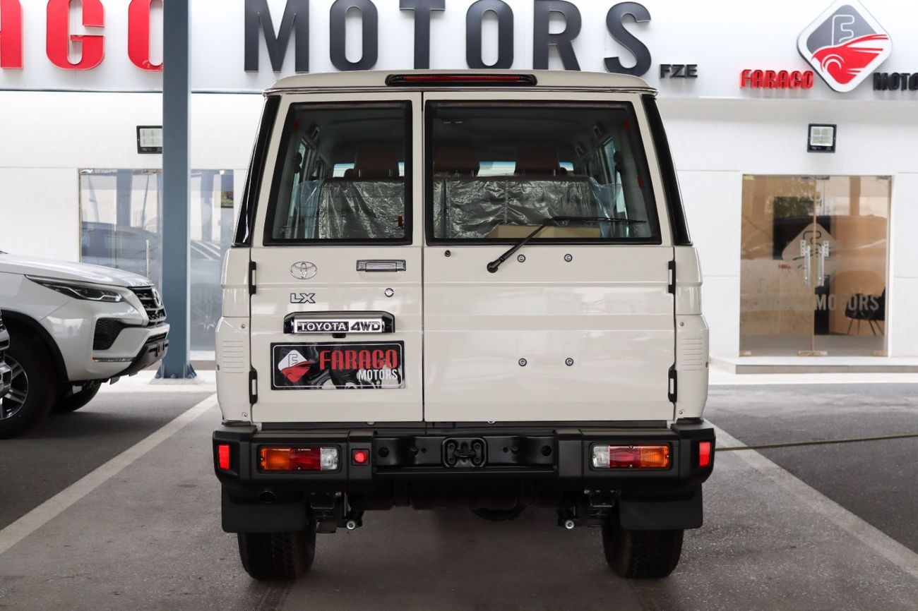 تويوتا لاند كروزر 70 2.8 DIESEL MANUAL TRANSMISSION DIFF LOCK **التصدير فقط خارج الخليج*****EXPORT ONLY**