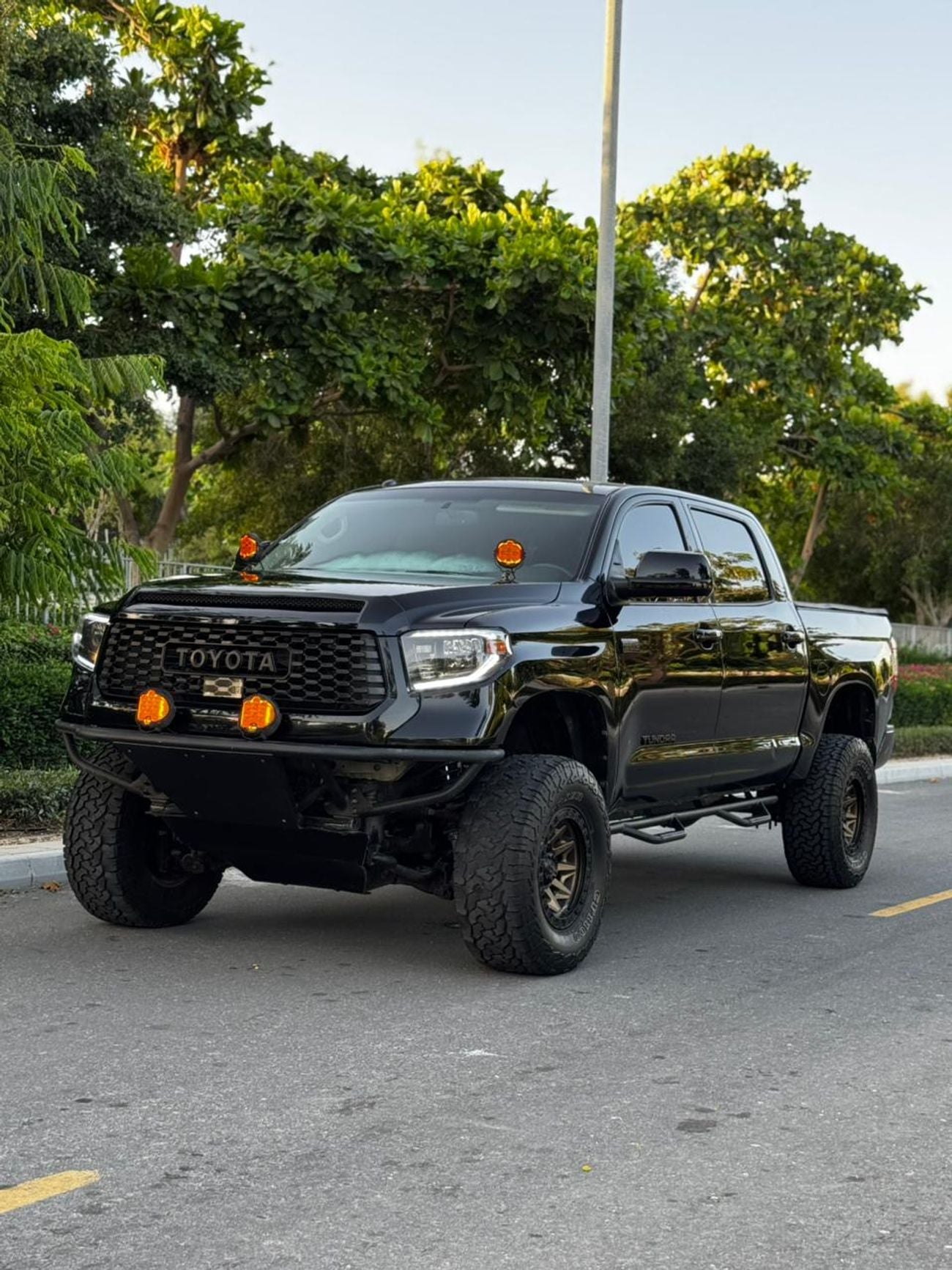 Toyota Tundra VTI CLOTH Std 5.7L