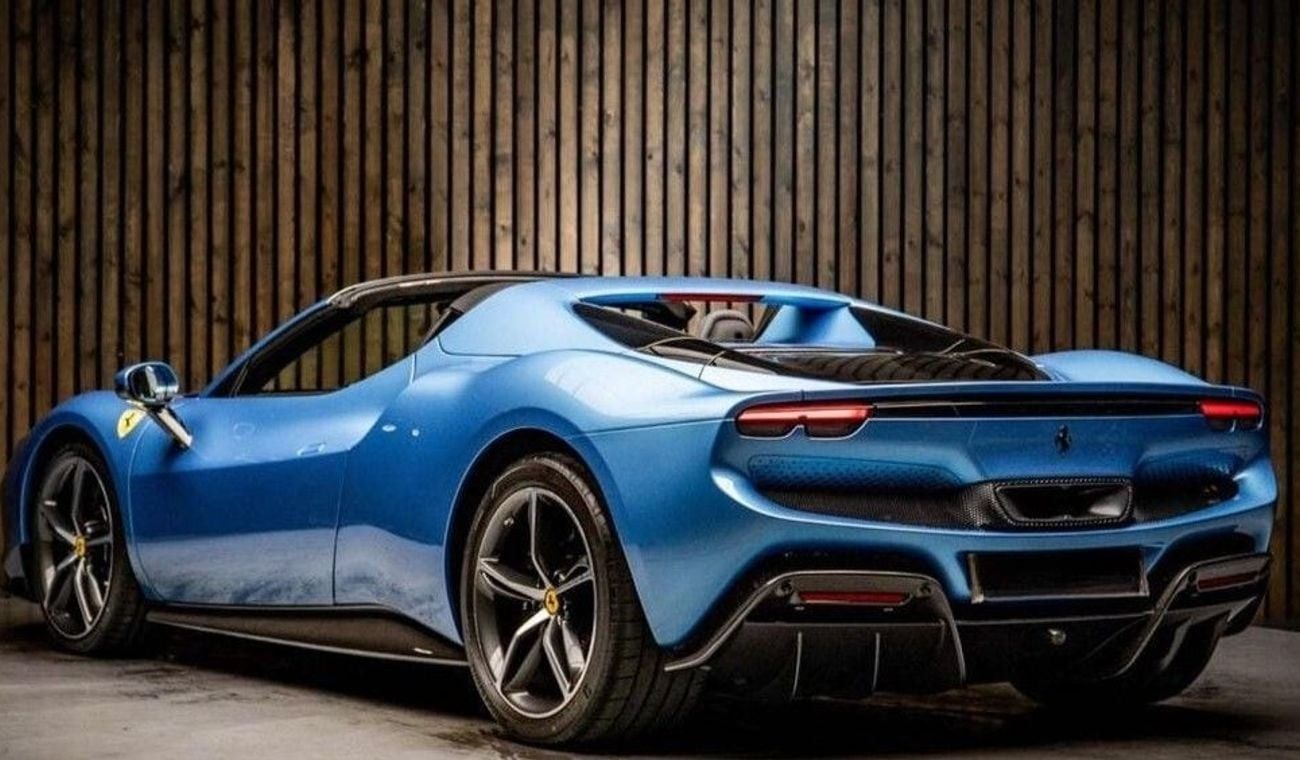 فيراري 296 GTS 3.0T V6 Spider F1 DCT RIGHT HAND DRIVE