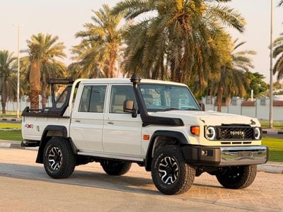 تويوتا لاند كروزر بيك آب 79 series