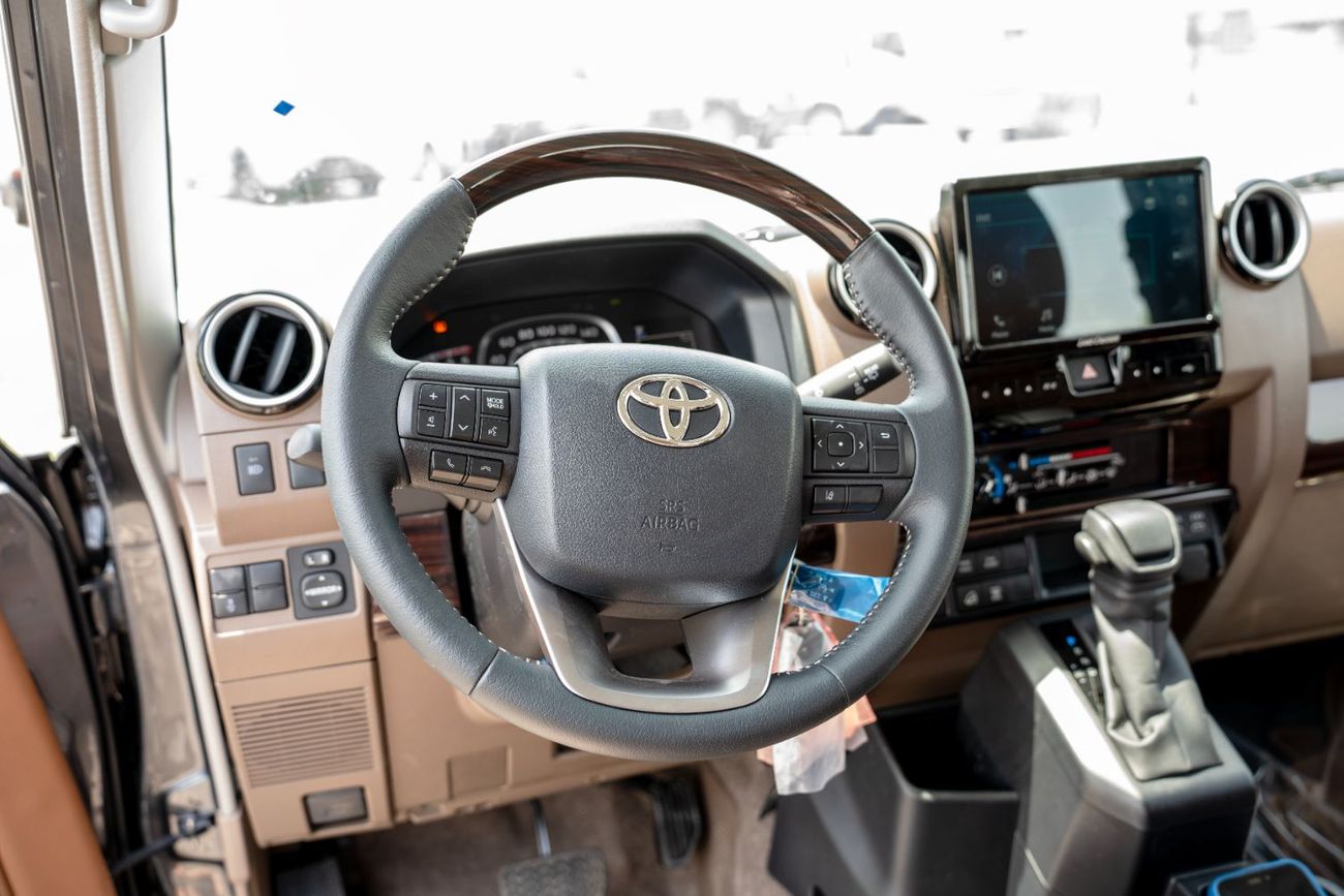 تويوتا لاند كروزر 70 LX 2.8L Diesel 3 Doors 2025