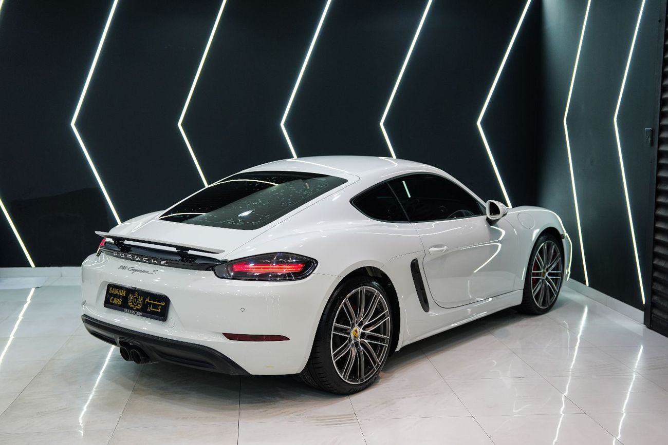 Porsche 718 Cayman S 2.5L A/T