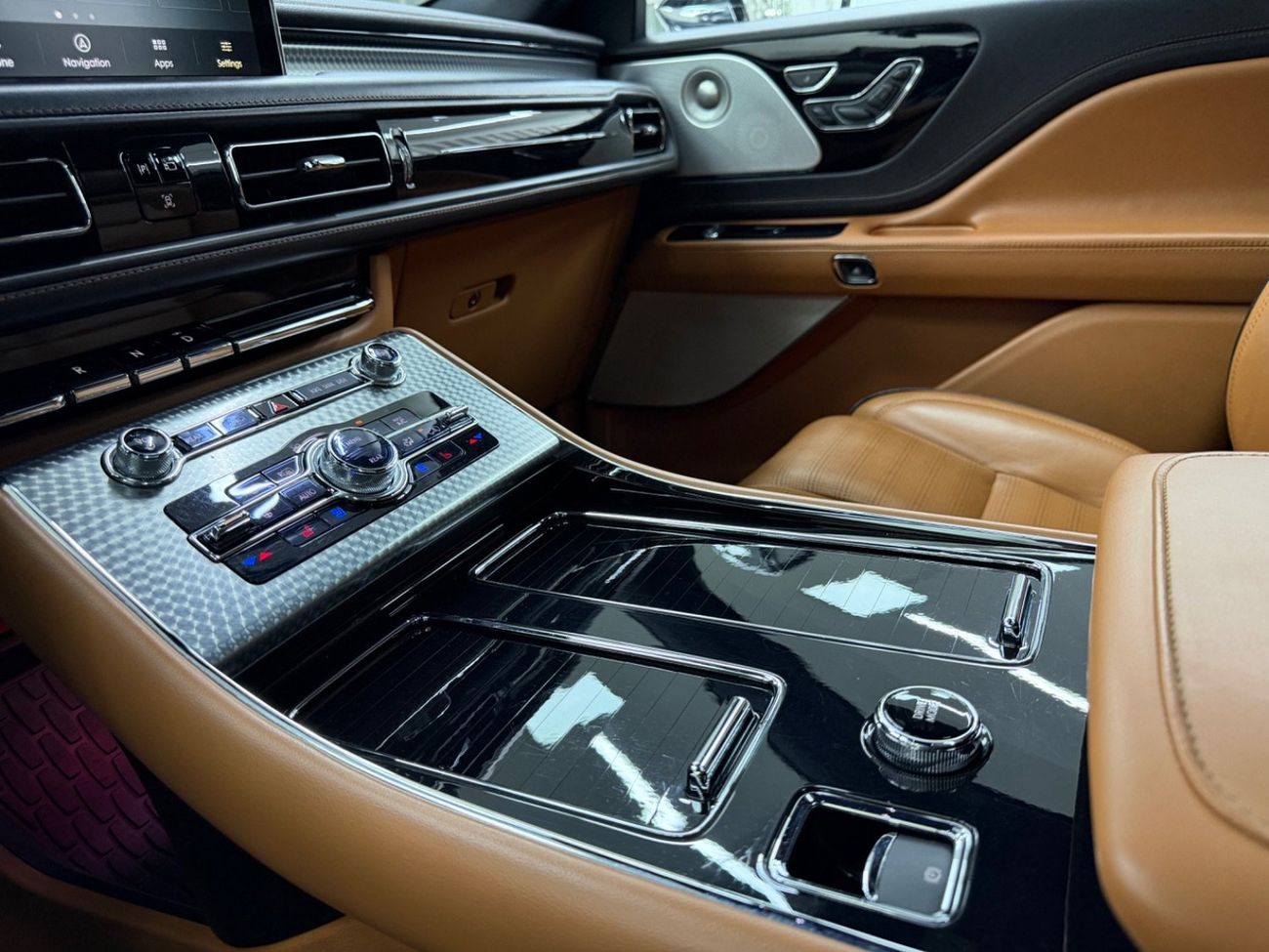 لينكولن أفياتور Presidential 3.0L