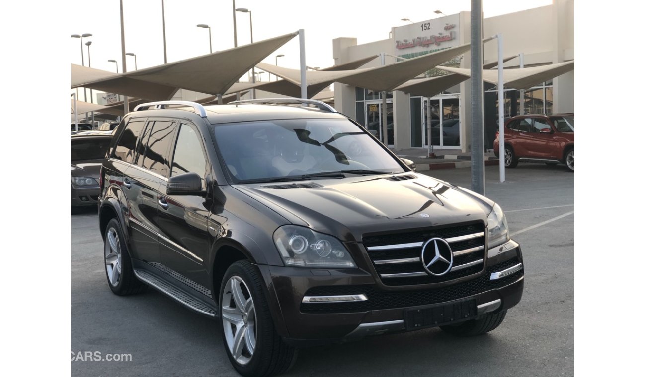 Mercedes-Benz GL 500 MERCEDES BENZ GL500 MODEL 2012 GCC car prefect condition full option panoramic roof leather seats