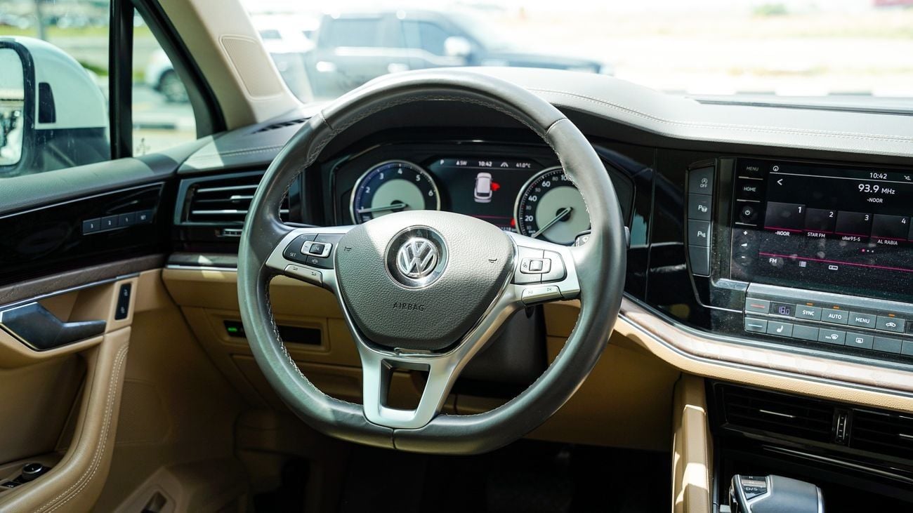 Volkswagen Touareg