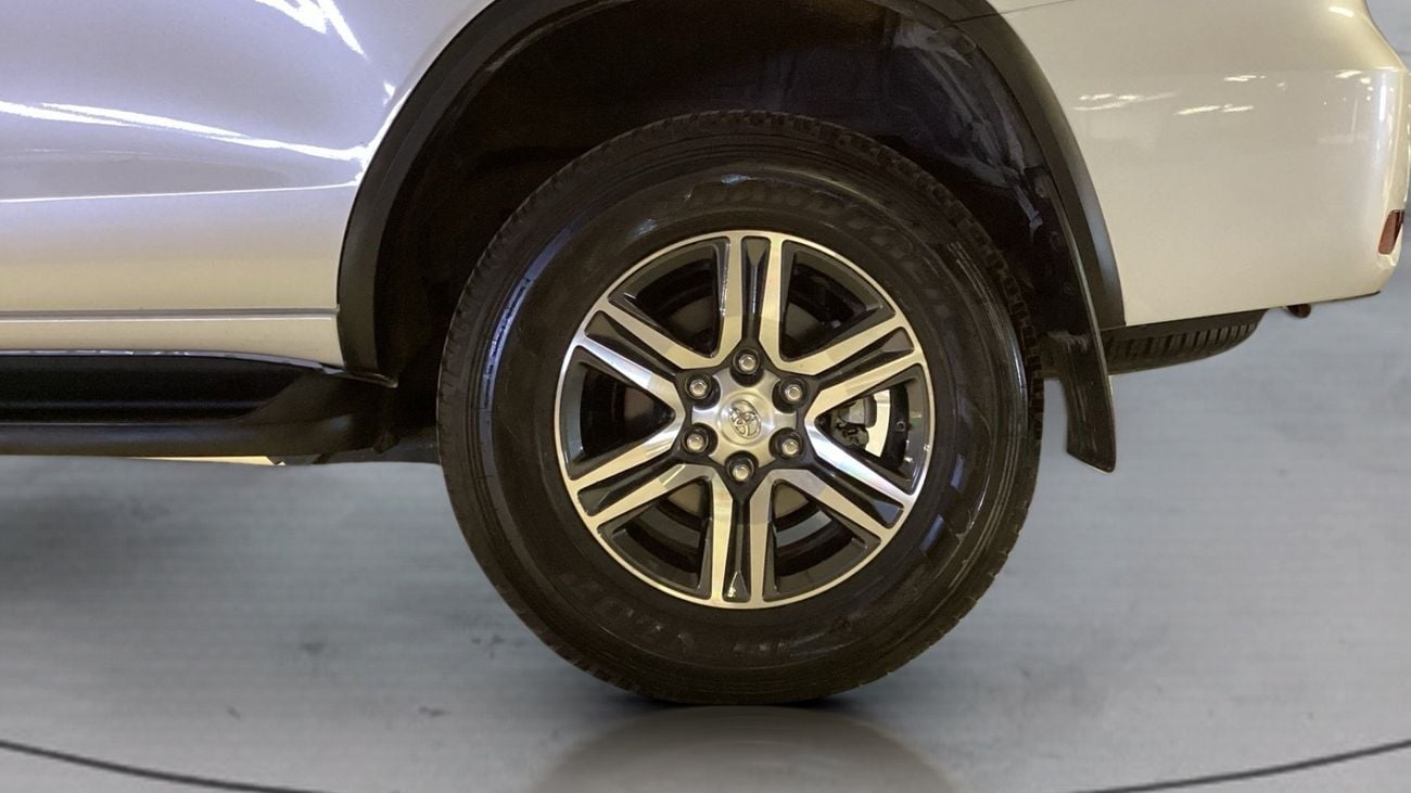 Toyota Fortuner 4.0 4WD AUTO 7STR GXR RA/RB | Guaranteed Warranty | 0 Down Payment