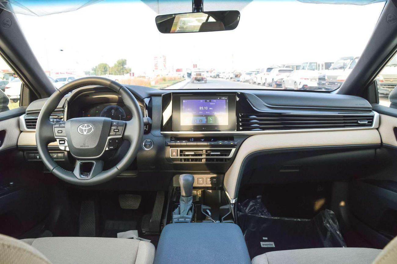 Toyota Camry TOYOTA CAMRY HYBRID 2.5L FWD SEDAN 2025