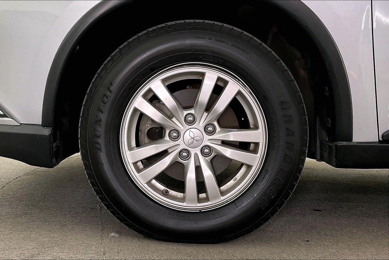 Mitsubishi Outlander GLX Basic | Guaranteed Warranty | 0 Down Payment