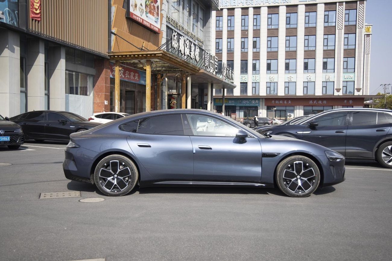 شاومى SU7 Brand New || 0 KM || Multi color and option available