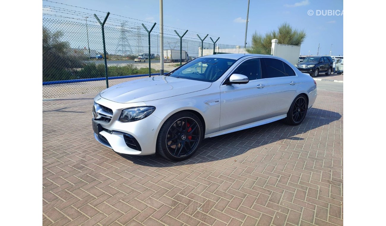 مرسيدس بنز C 63 AMG Std