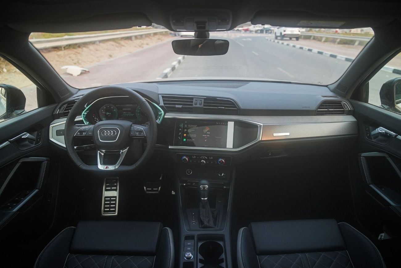 Audi Q3 2024 Audi Q3 40TFSI SUV 2.0L White 0Km