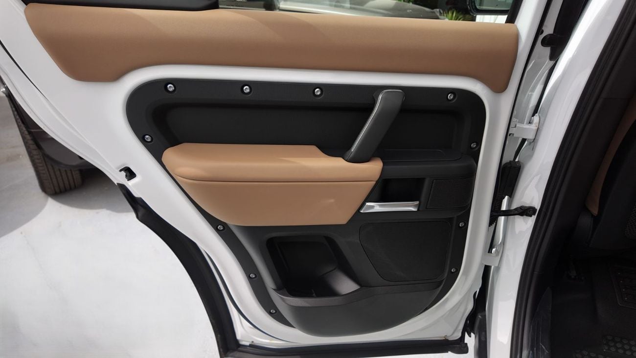 Land Rover Defender 2026 Land Rover Defender P400 110 HSE X-DYNAMIC - WARRANTY